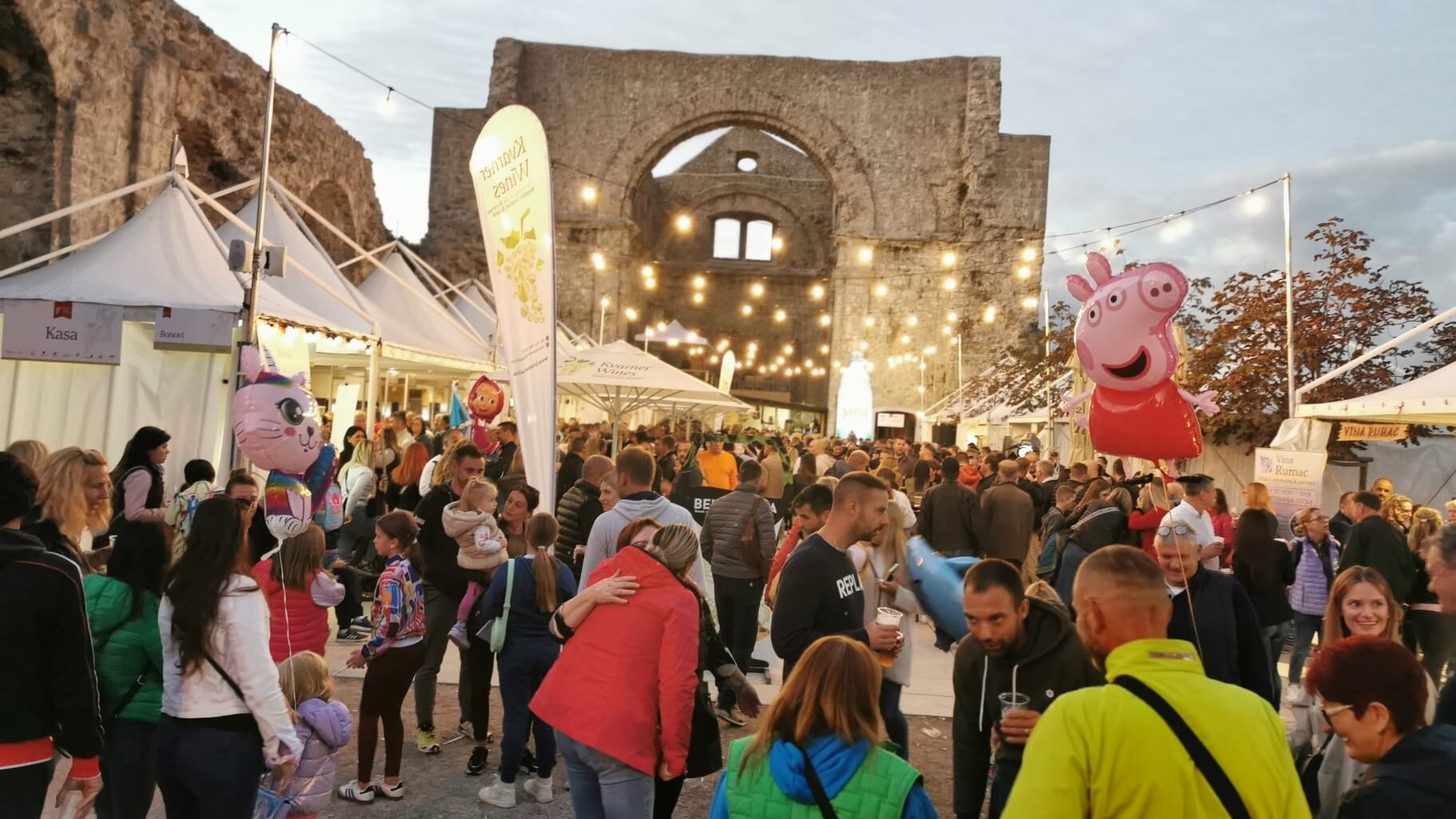 Bela nedeja najveći je kastavski blagdan! Od 3. do 5. listopada, od subote do ponedjeljka, goste čeka i jedinstveno vino belica 