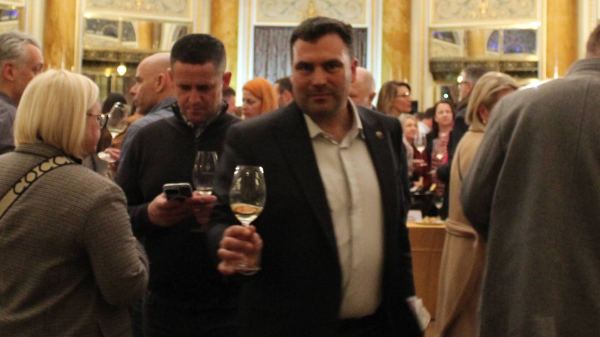 En Primeur Istre i Kvarnera: 64 vinarije predstavile su mlada vina i lijepu knjižicu Malvazija: Povijest i kultura Istre